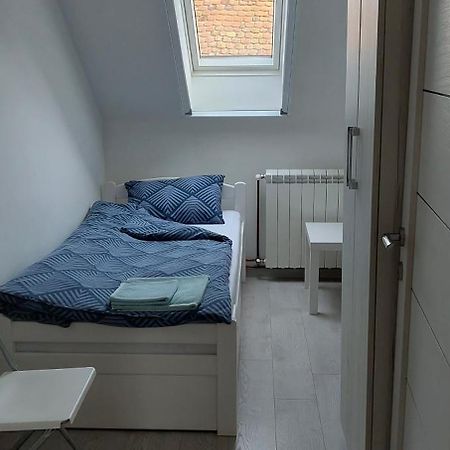 Privatna Soba Dusan Surčin Exterior foto